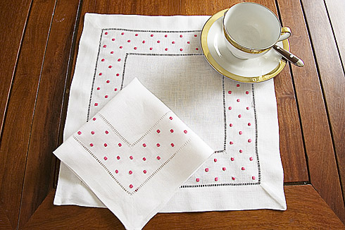 Square Linen Placemat. Fuchsia Pink colored Polka Dots. 14"sq.